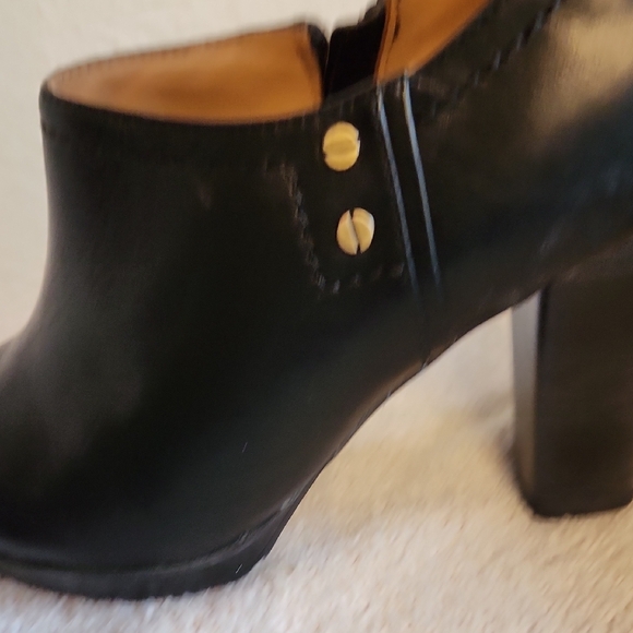 Clarks Artisan Black Leather Heel Booties with Side Zip - Picture 10 of 16